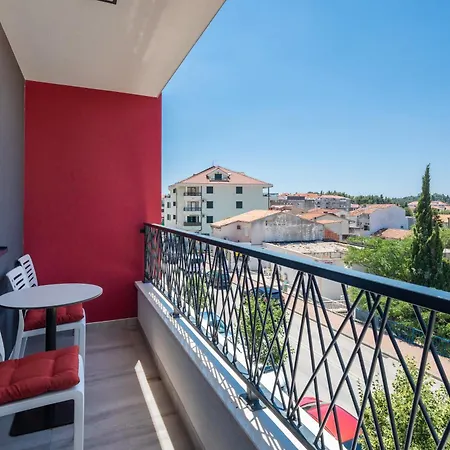 Apartman Loriana *
