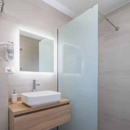 Loriana Apartament *